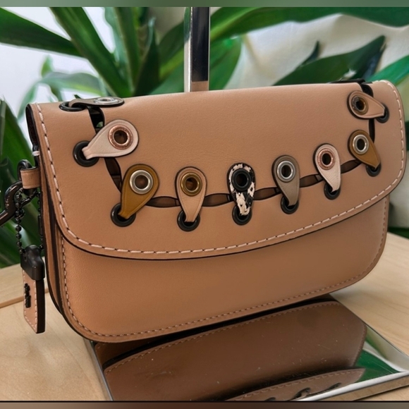 Coach Handbags - Coach 1941 Tan Snakeskin Link Details Clutch Wristlet EUC